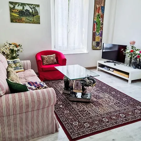 Casa Giardino A 50 Mt Dal By Interhome